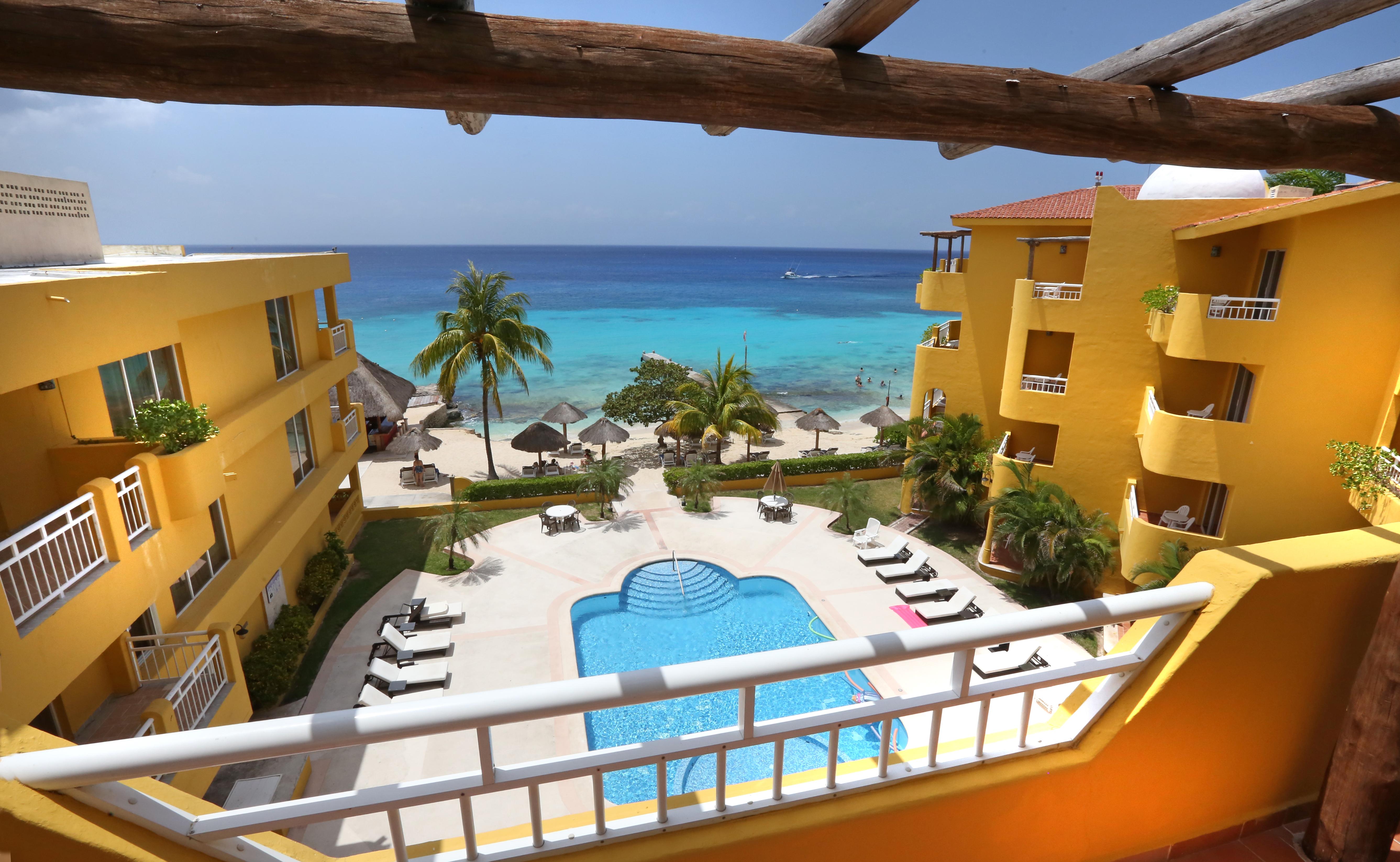 Playa Azul Cozumel Hotel Exterior photo