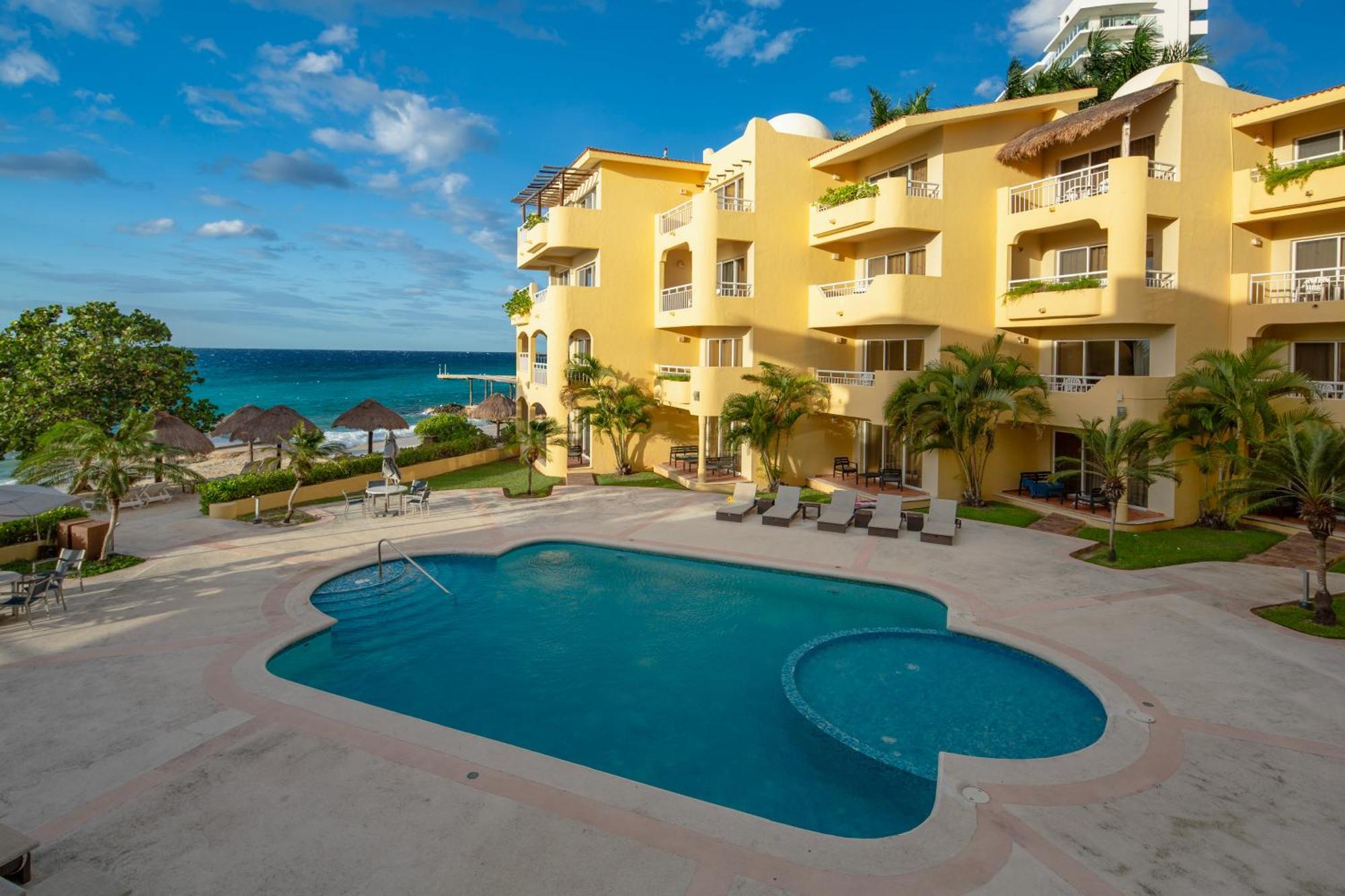 Playa Azul Cozumel Hotel Exterior photo